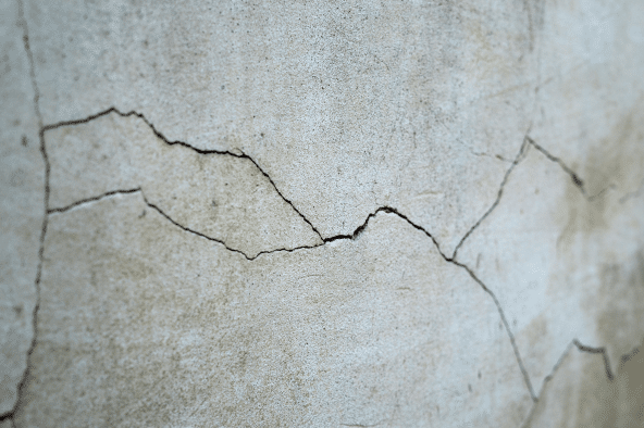 Horizontal Wall Crack Repair